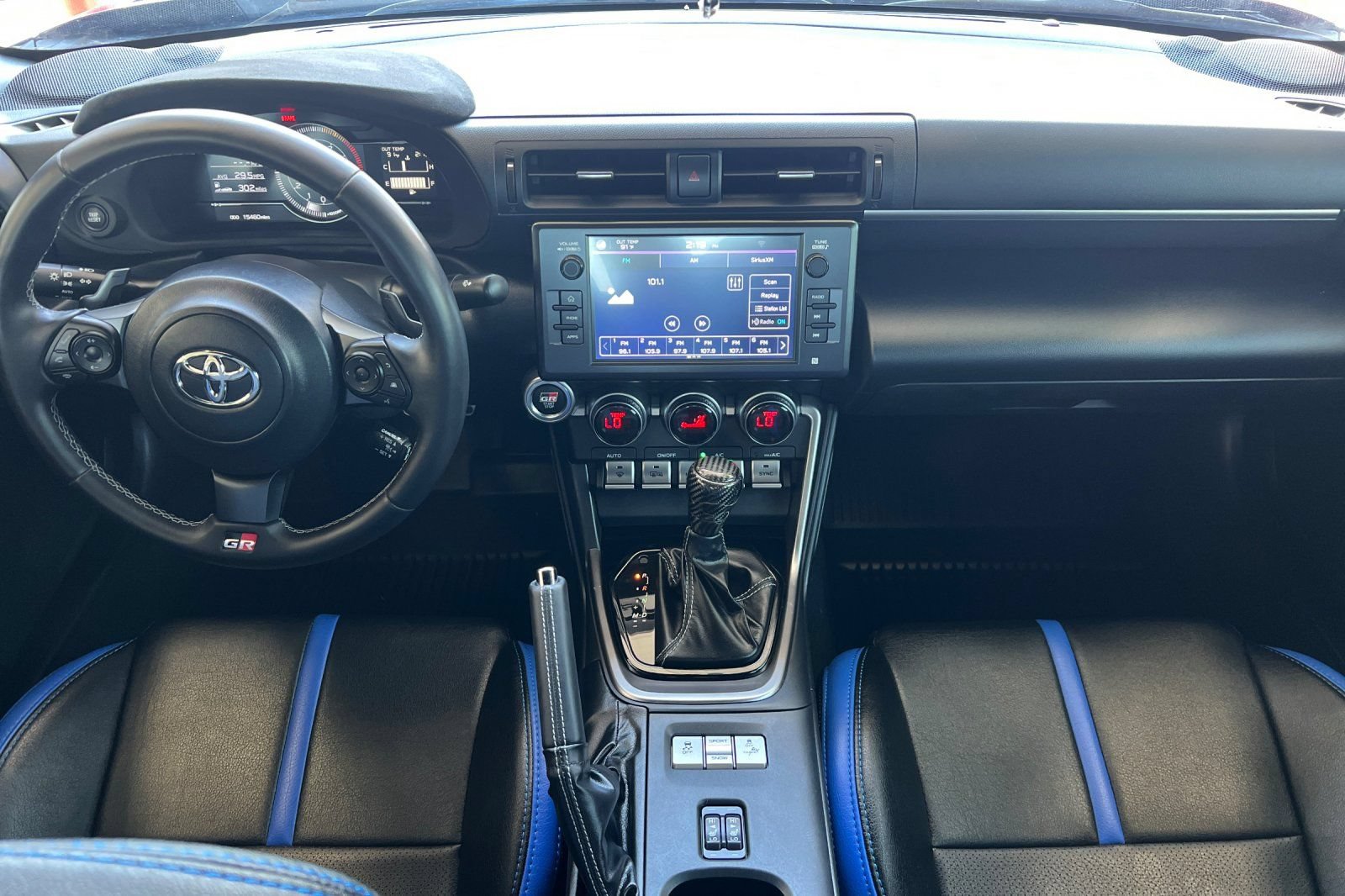 Used 2024 Toyota GR86 Premium RWD image 10