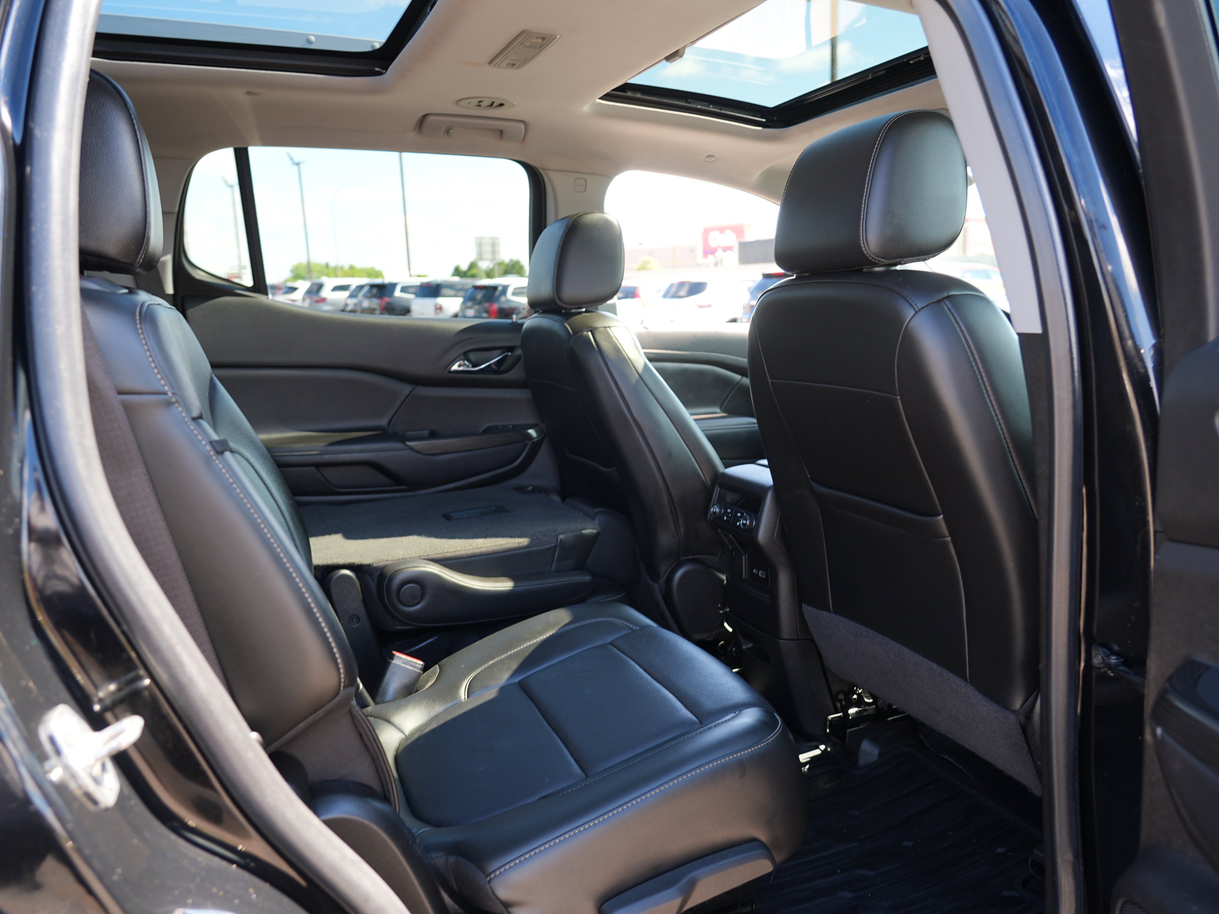 Used 2021 GMC Acadia SLT w/ Preferred Package AWD/4WD image 37