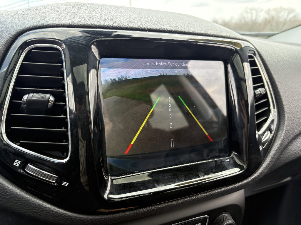 Used 2018 Jeep Compass Limited w/ Navigation Group image 37