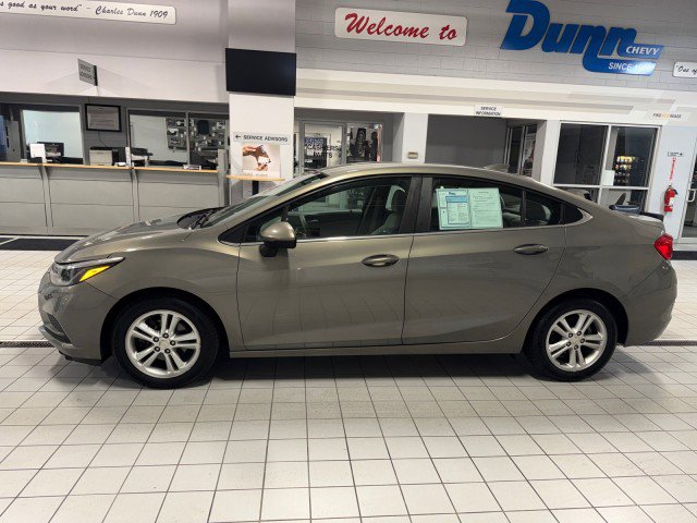 Used 2017 Chevrolet Cruze LT w/ Convenience Package image 6