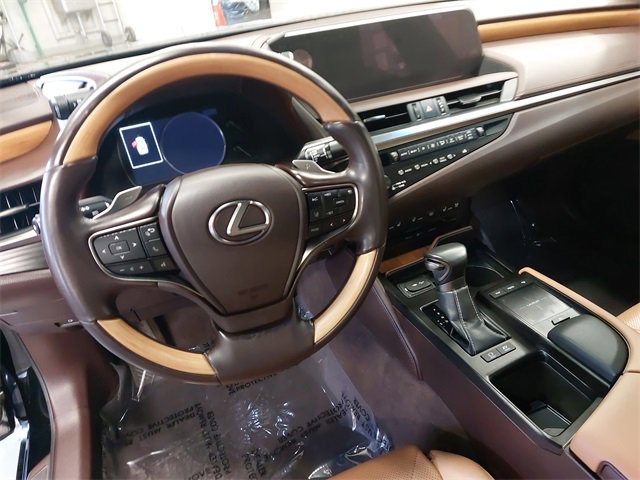 Used 2019 Lexus ES 300h image 17