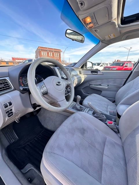 Used 2010 Subaru Forester 2.5X Premium image 21