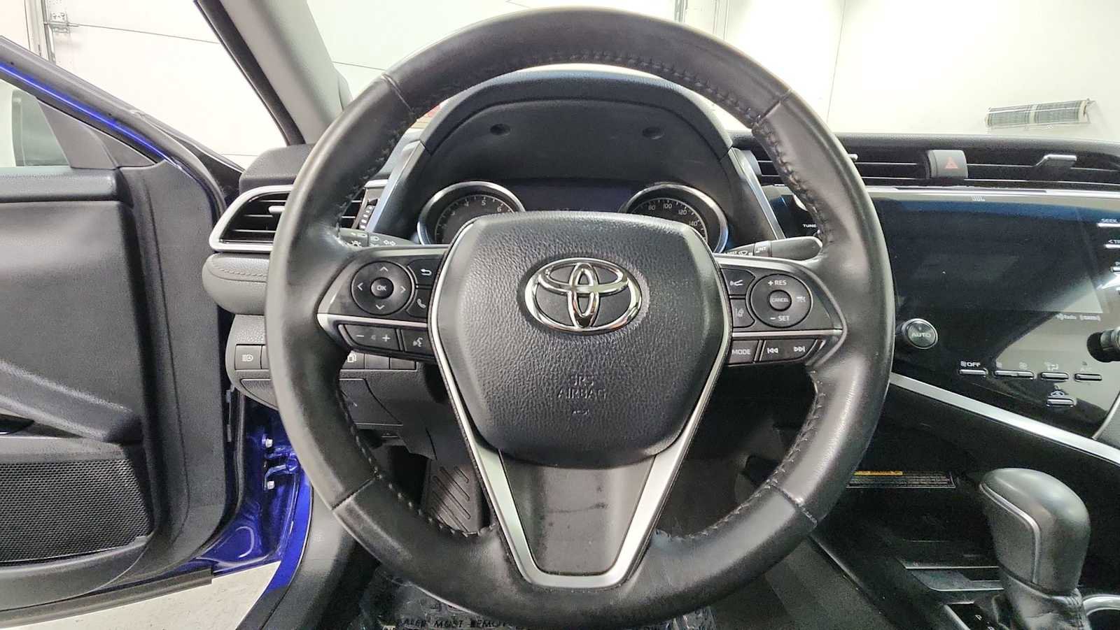Certified 2018 Toyota Camry XLE w/ Driver Assist Package FWD image 16