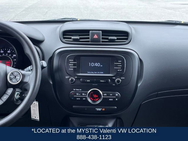 Used 2017 Kia Soul + image 16