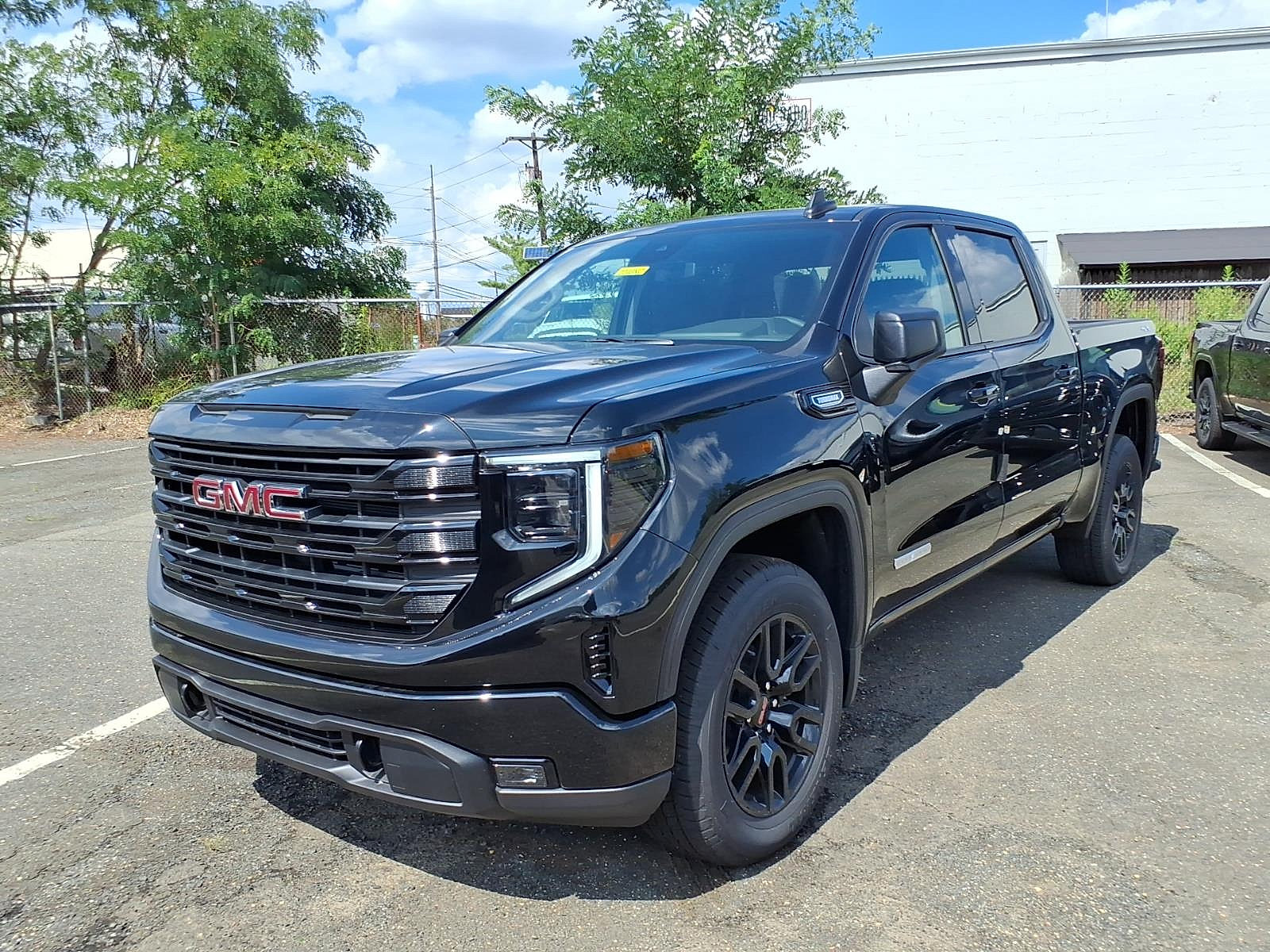 New 2026 GMC Sierra 1500 Elevation AWD/4WD image 3