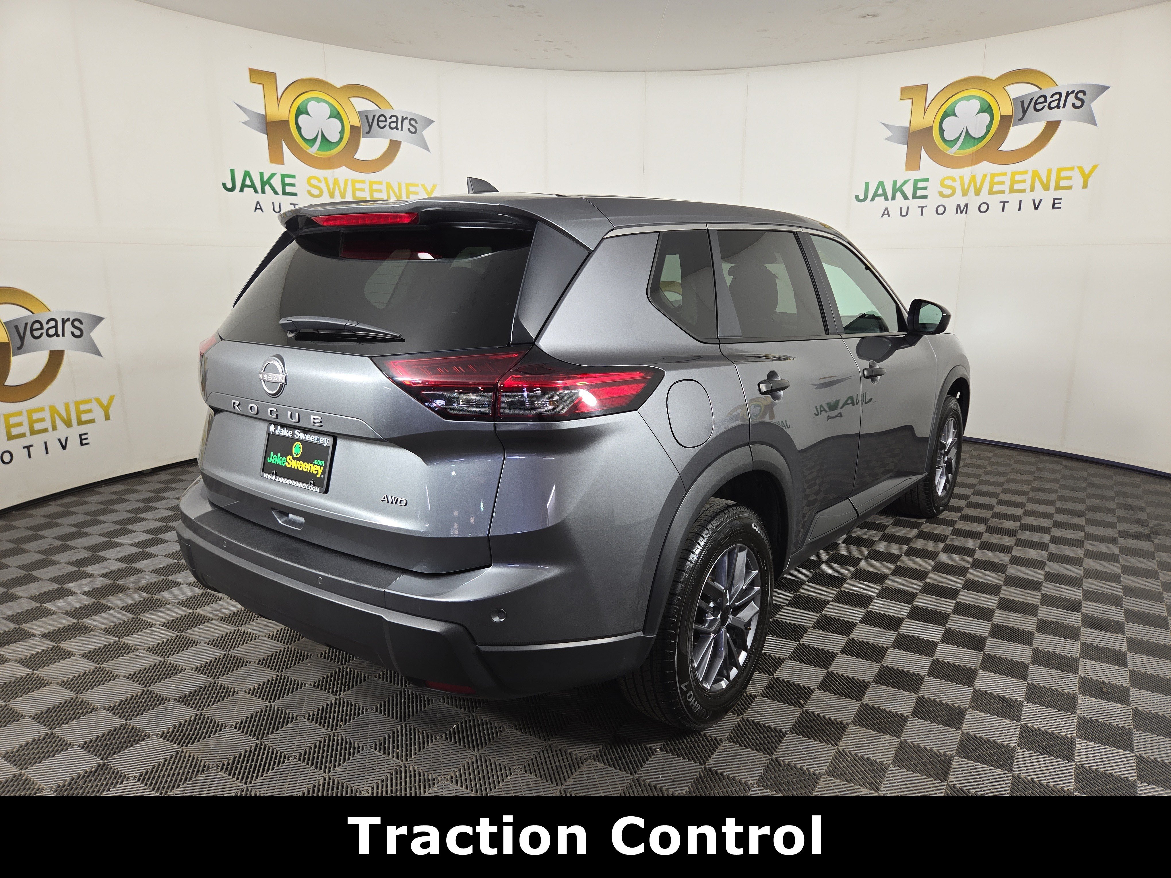 Used 2024 Nissan Rogue S AWD/4WD image 9