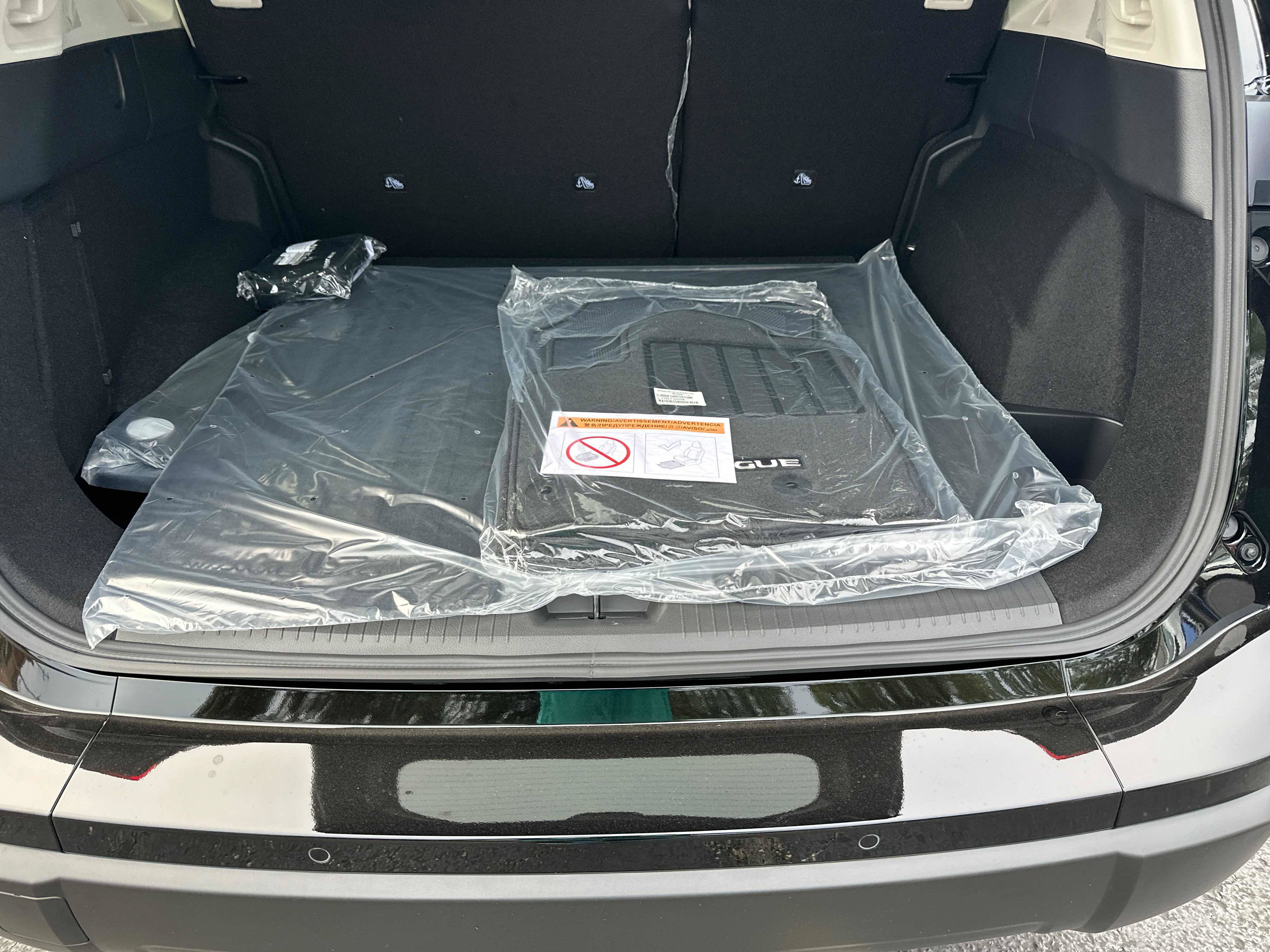 New 2026 Nissan Rogue Dark Armor AWD/4WD image 15
