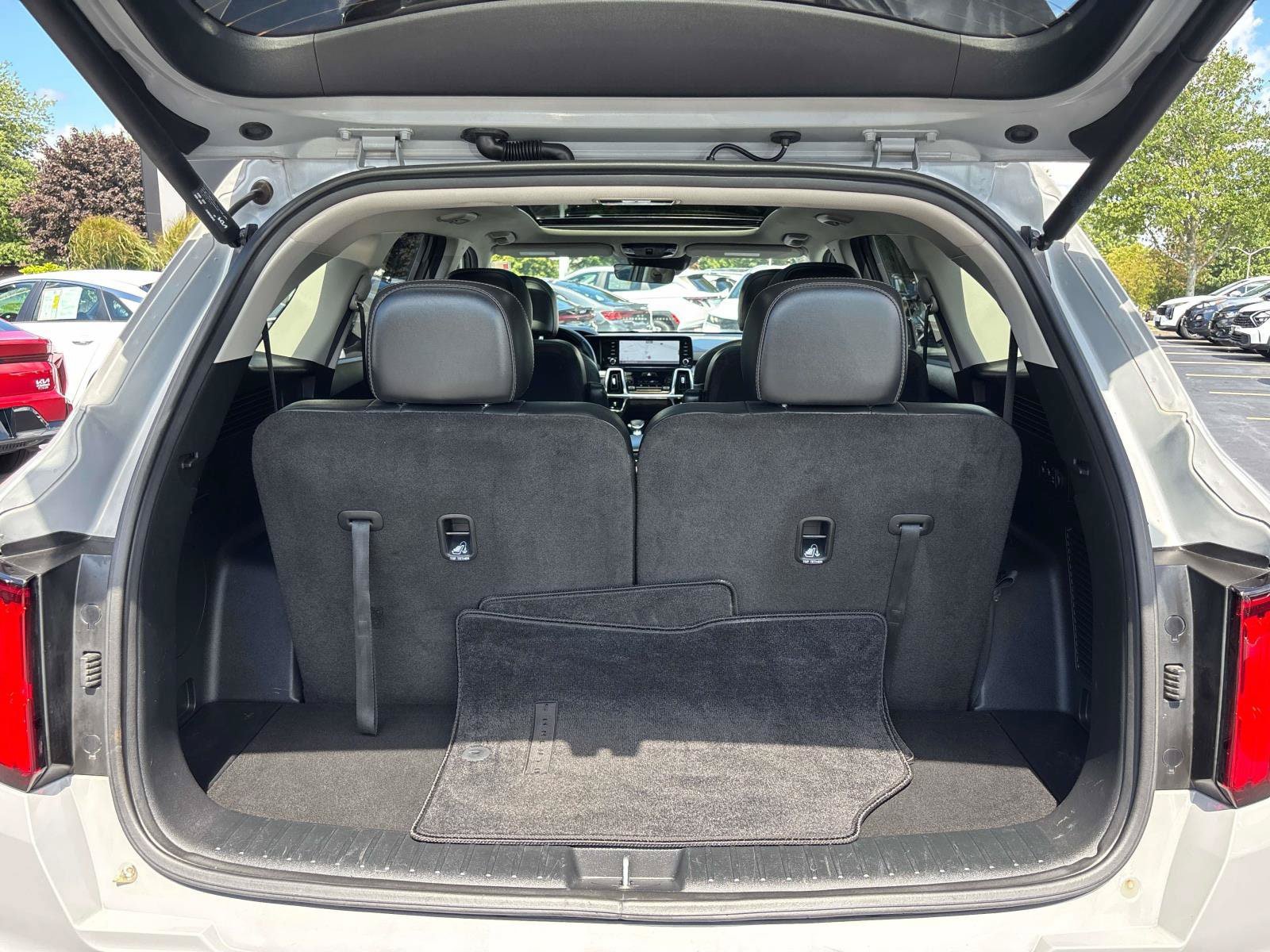 Used 2022 Kia Sorento SX AWD/4WD image 15