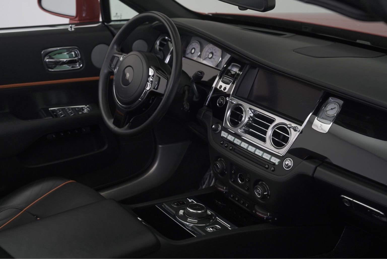 Used 2020 Rolls-Royce Dawn image 91