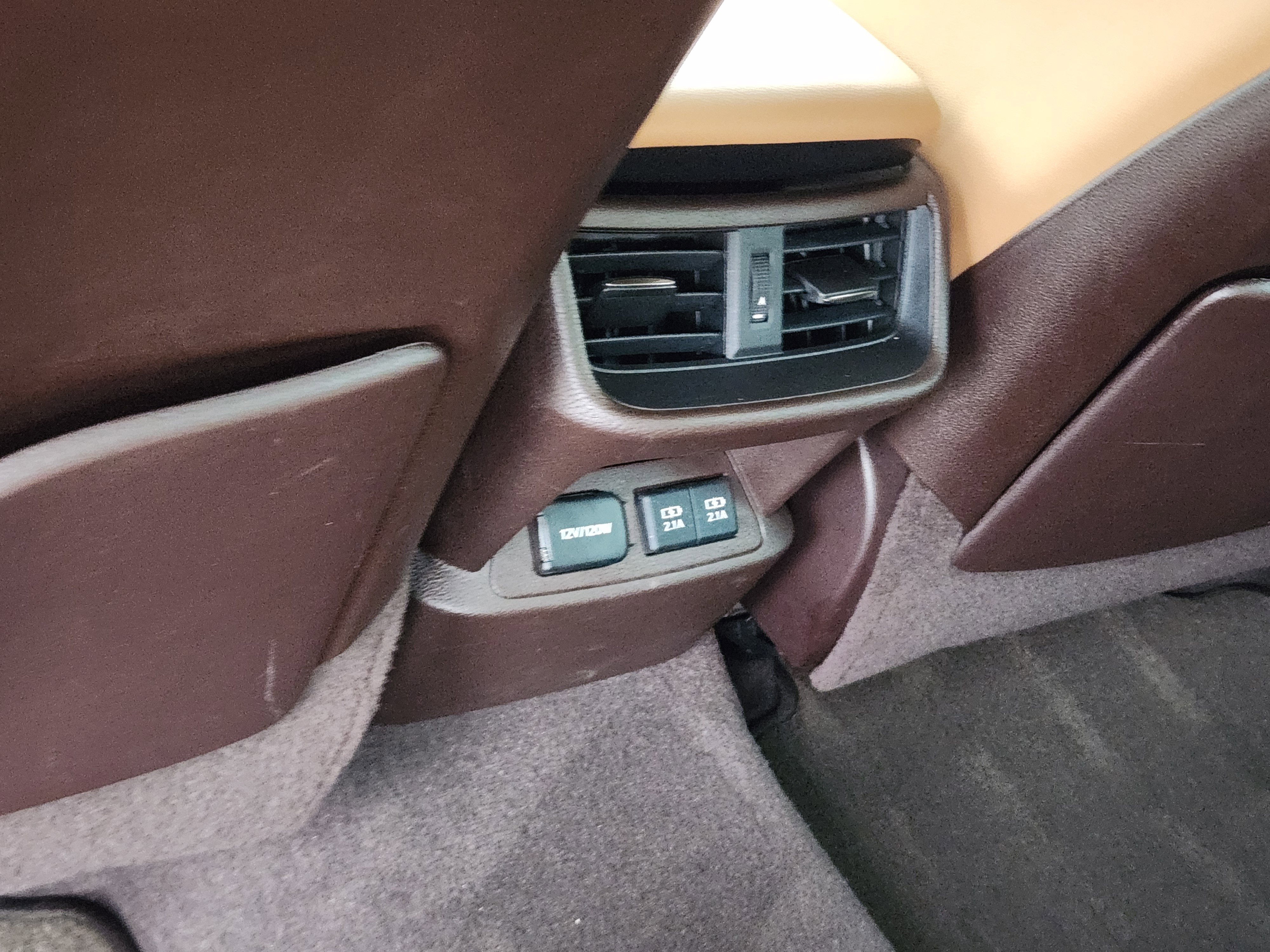 Used 2021 Lexus ES 300h w/ Premium Package image 42