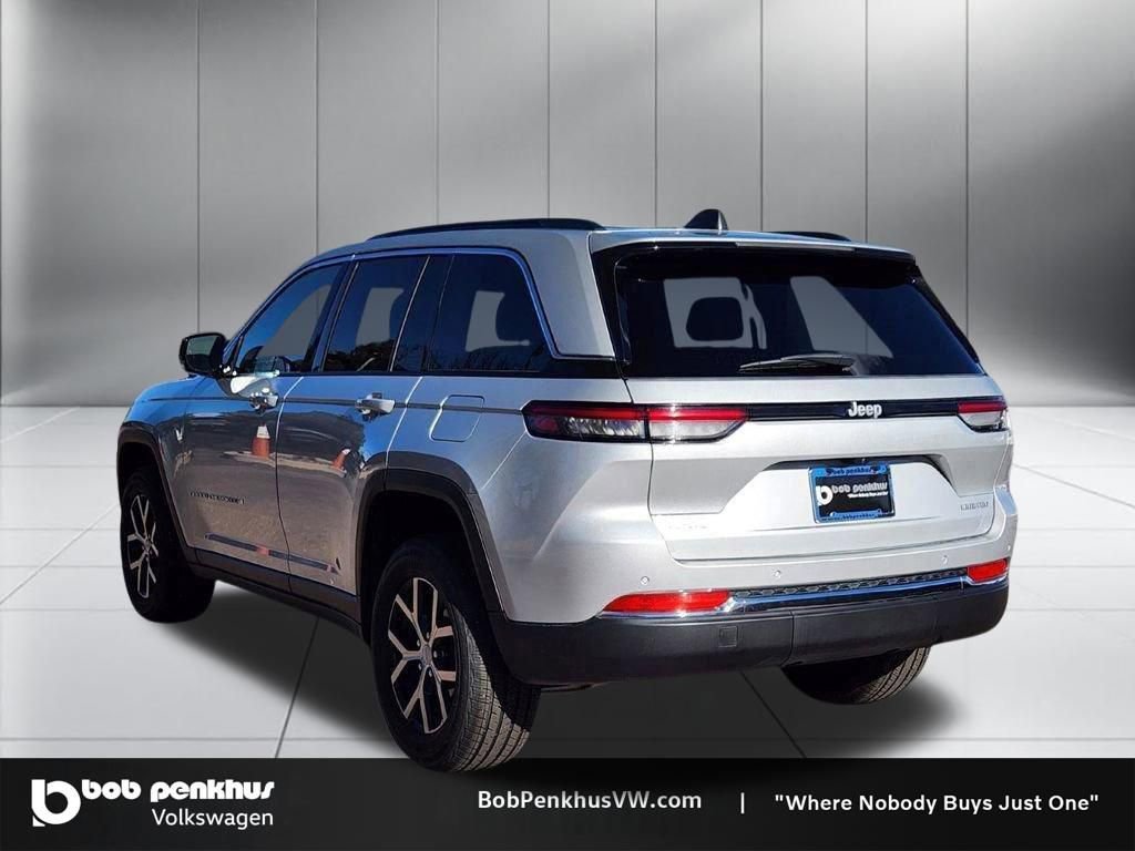 Used 2024 Jeep Grand Cherokee Limited image 26