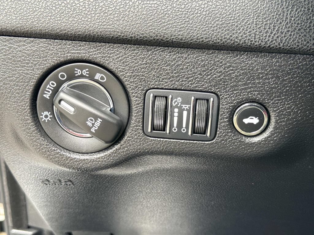 Used 2023 Chrysler 300 S RWD image 40