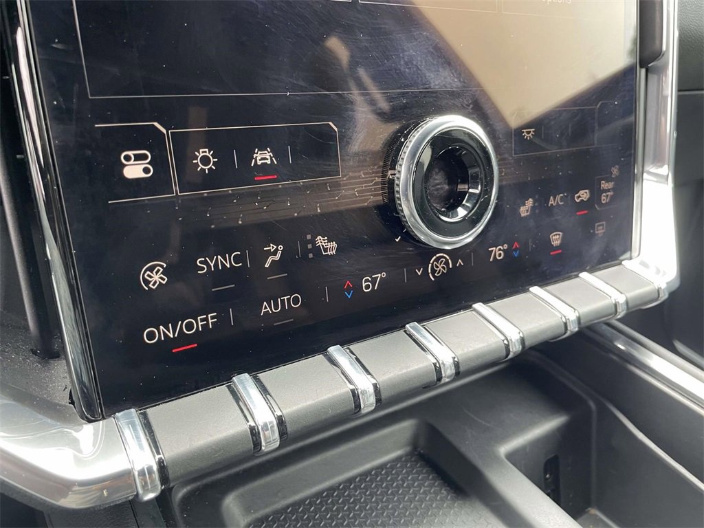 Used 2024 GMC Acadia Elevation image 26