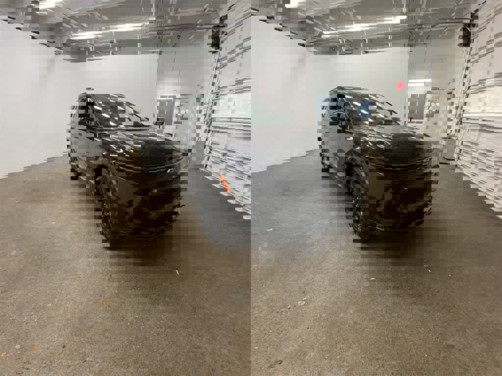 Used 2024 Chevrolet Equinox EV RS image 8