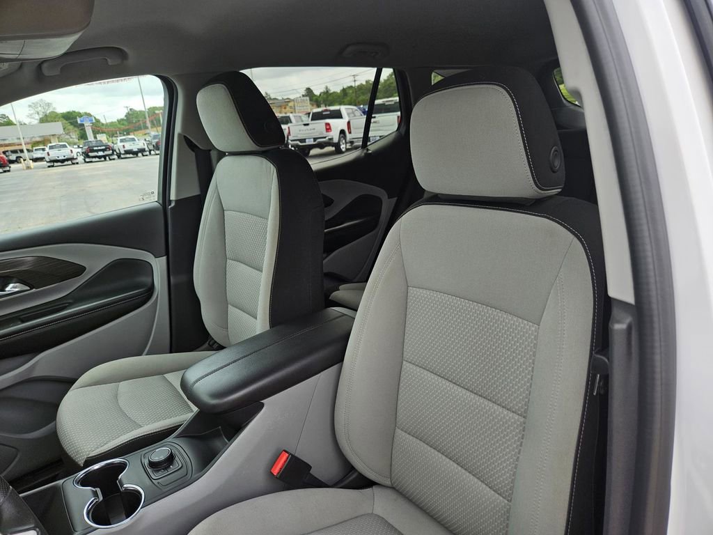 Used 2024 GMC Terrain SLE FWD image 12