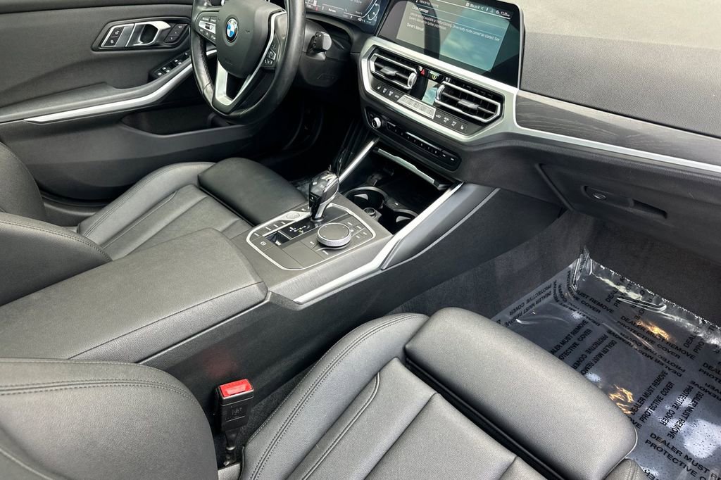 Used 2021 BMW 330e w/ Convenience Package image 16