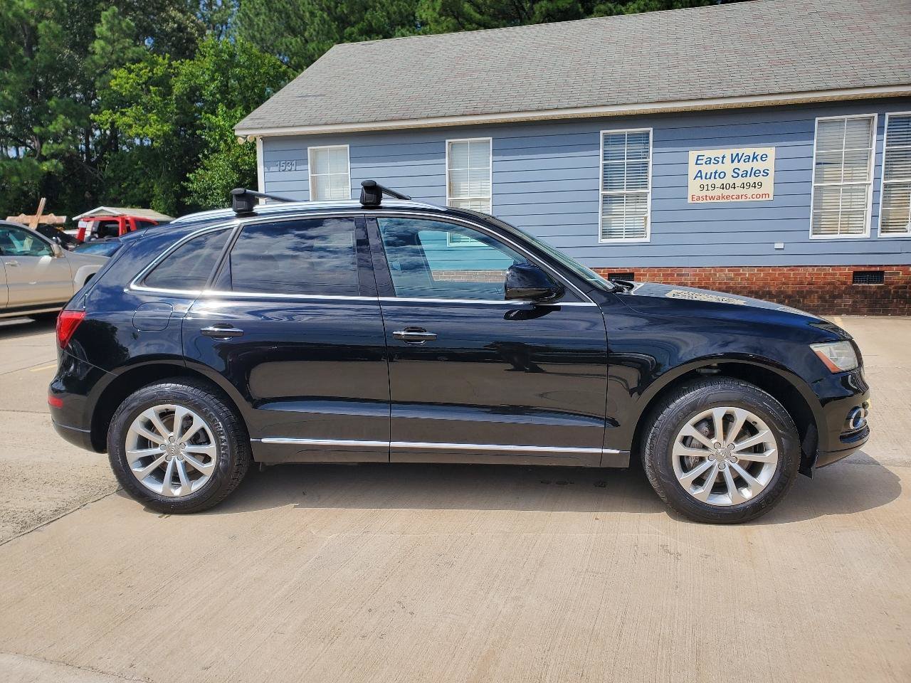 Used 2017 Audi Q5 2.0T Premium w/ Audi MMI Navigation Plus AWD/4WD image 4