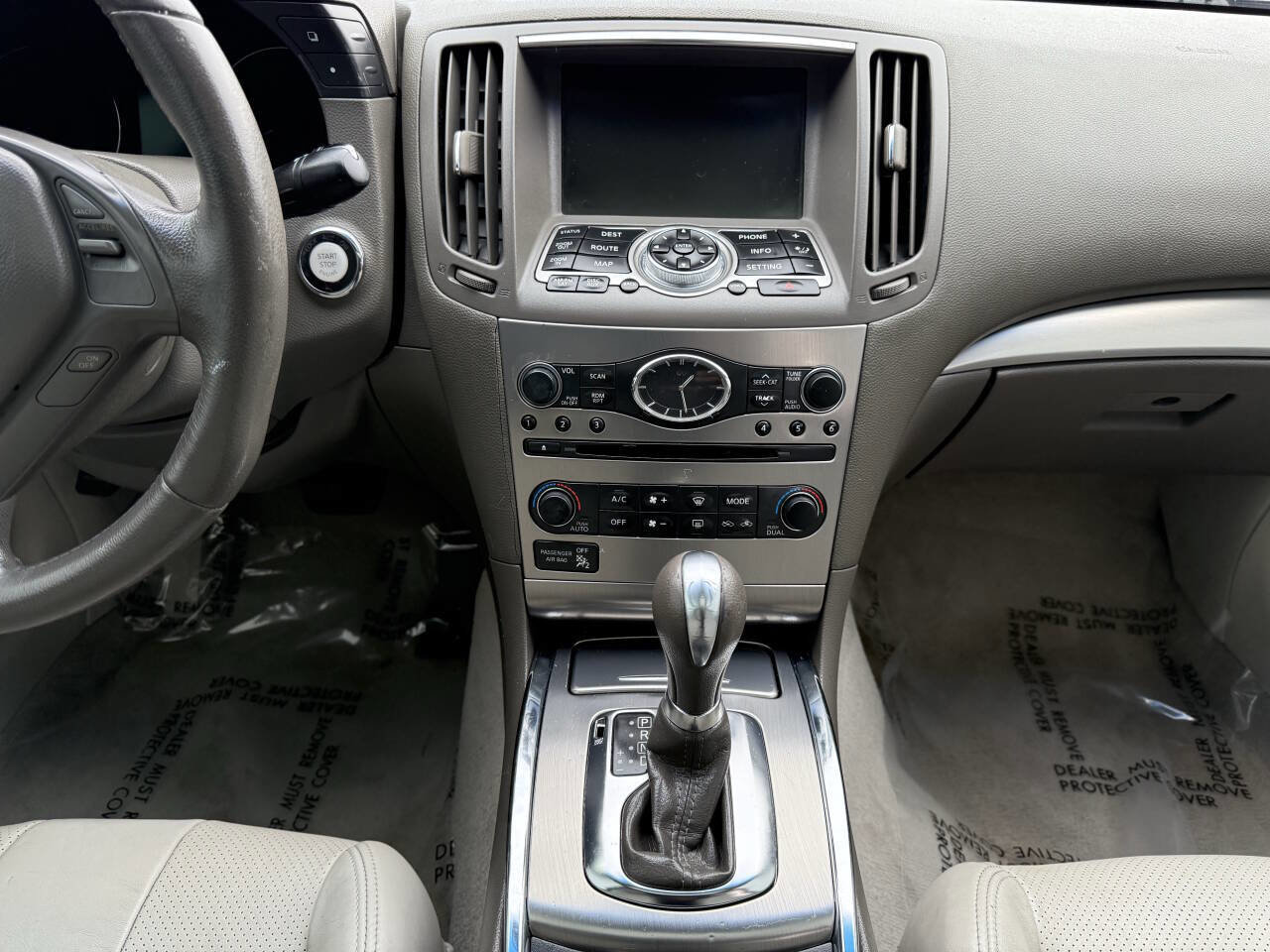 Used 2011 INFINITI G37 Journey w/ Premium Pkg image 17