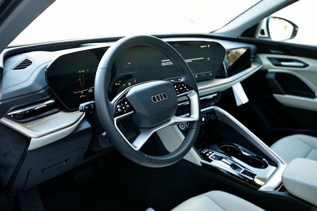 Certified 2025 Audi Q5 Premium Plus w/ Premium Plus image 16