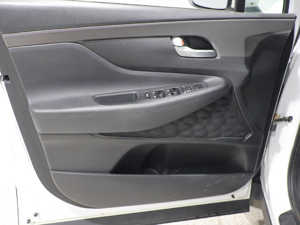 Used 2019 Hyundai Santa Fe SE AWD/4WD image 13