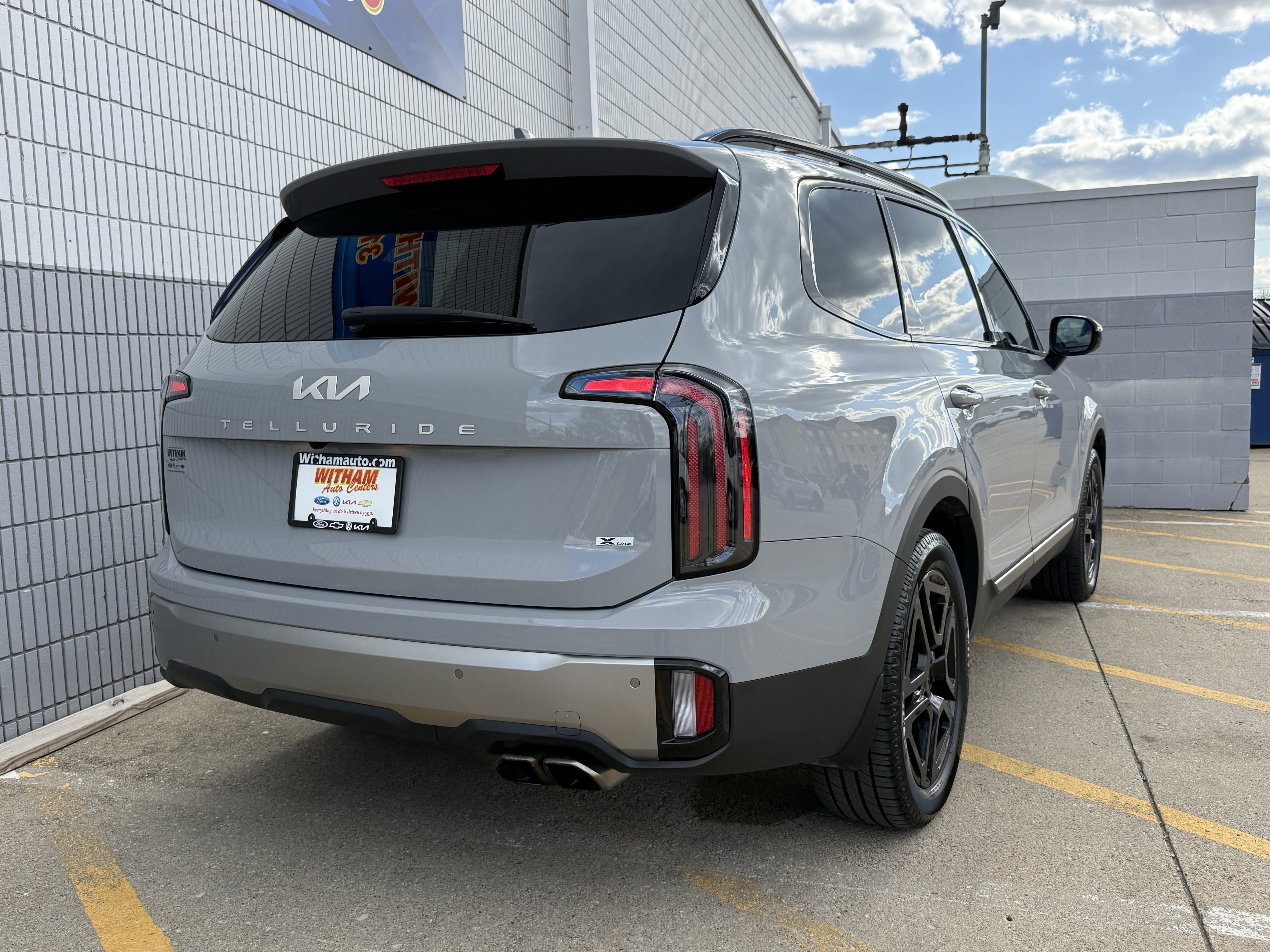 Used 2023 Kia Telluride SX X-Line AWD/4WD image 4