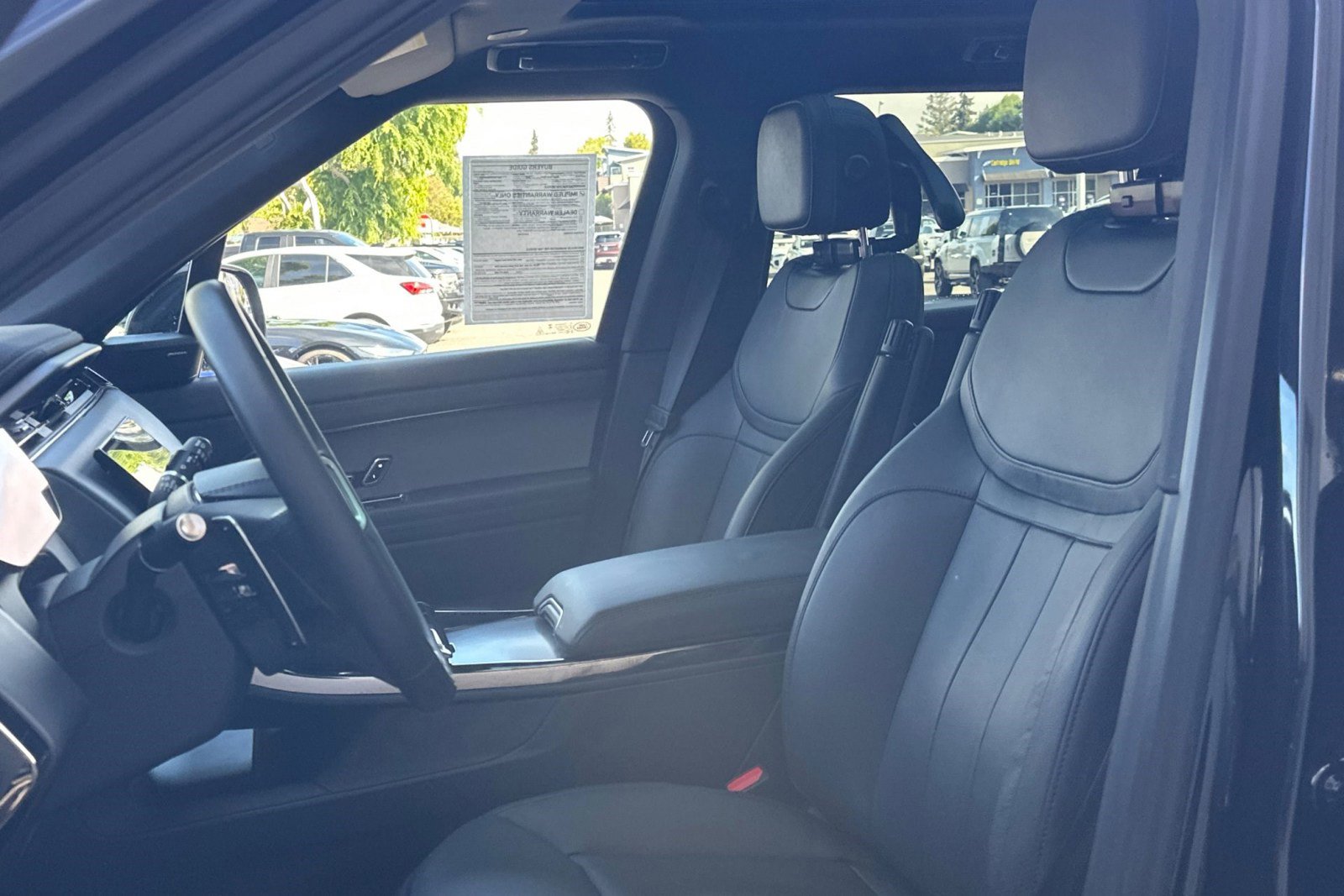 Certified 2025 Land Rover Range Rover Sport image 6