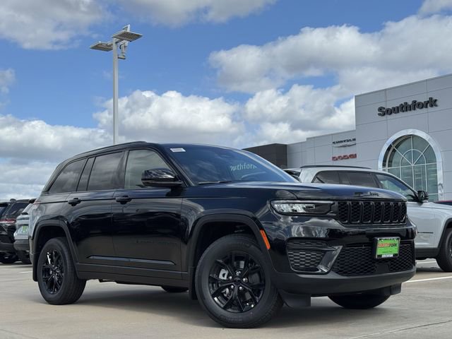 New 2025 Jeep Grand Cherokee Altitude w/ MOPAR Finishing Package video 2
