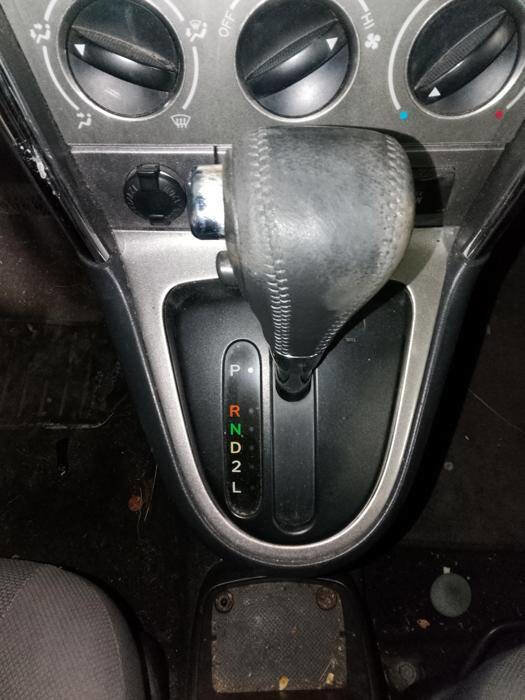 Used 2003 Toyota Matrix FWD image 37