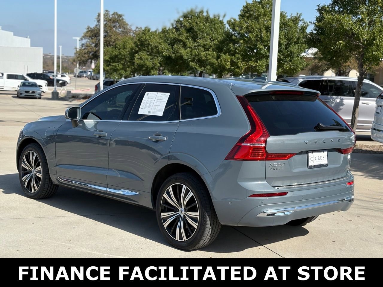 Certified 2023 Volvo XC60 T8 Plus w/ Protection Package Premier image 5