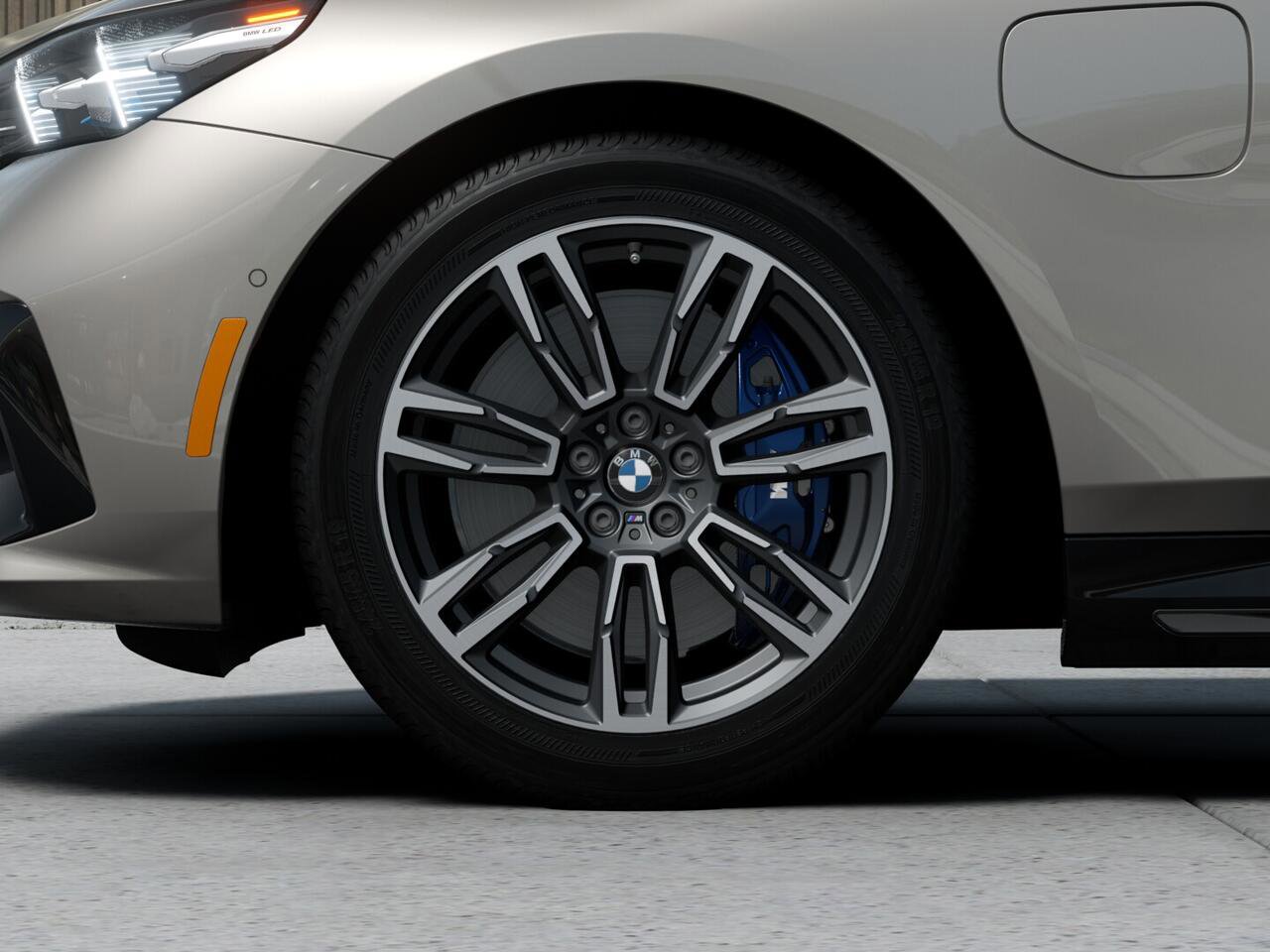 New 2027 BMW 550e xDrive image 7