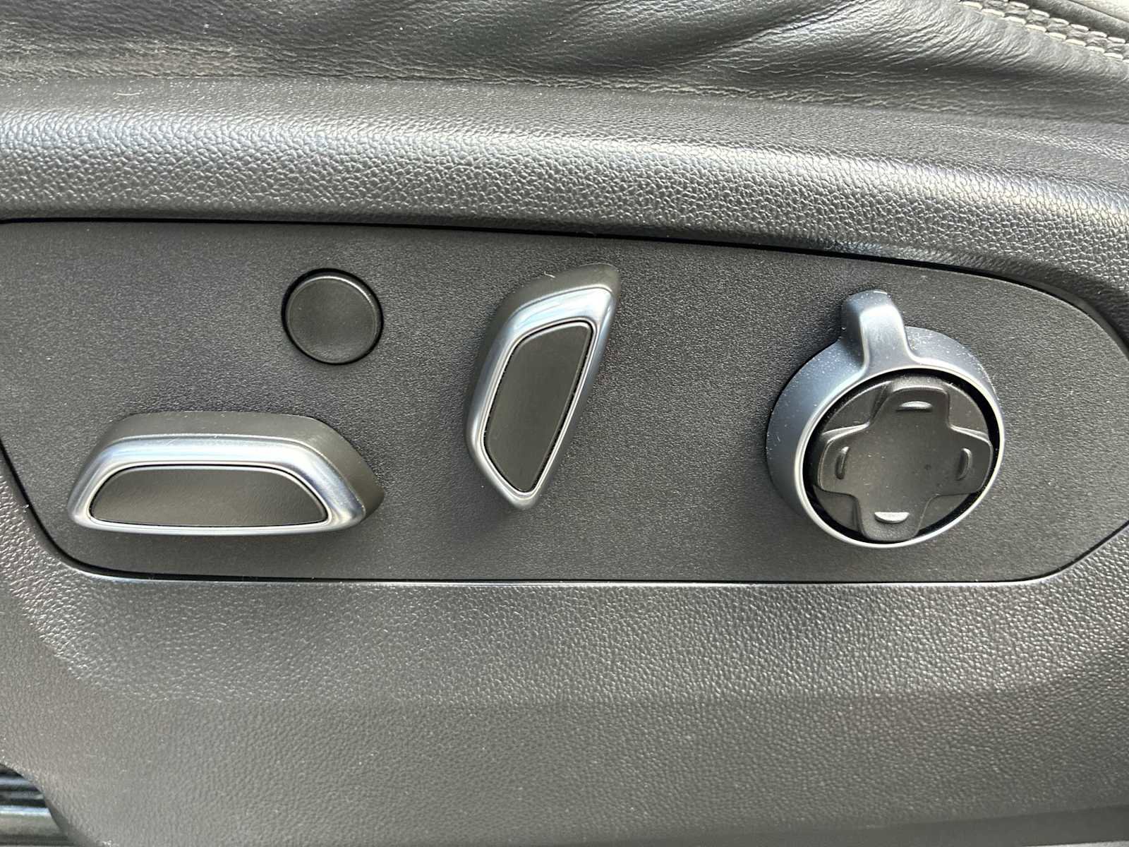 Used 2024 GMC Sierra 1500 AT4X AWD/4WD image 14