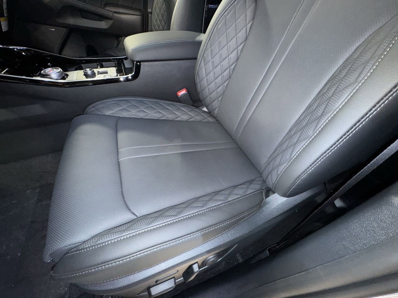 New 2026 Kia Sorento SX Prestige AWD/4WD image 16
