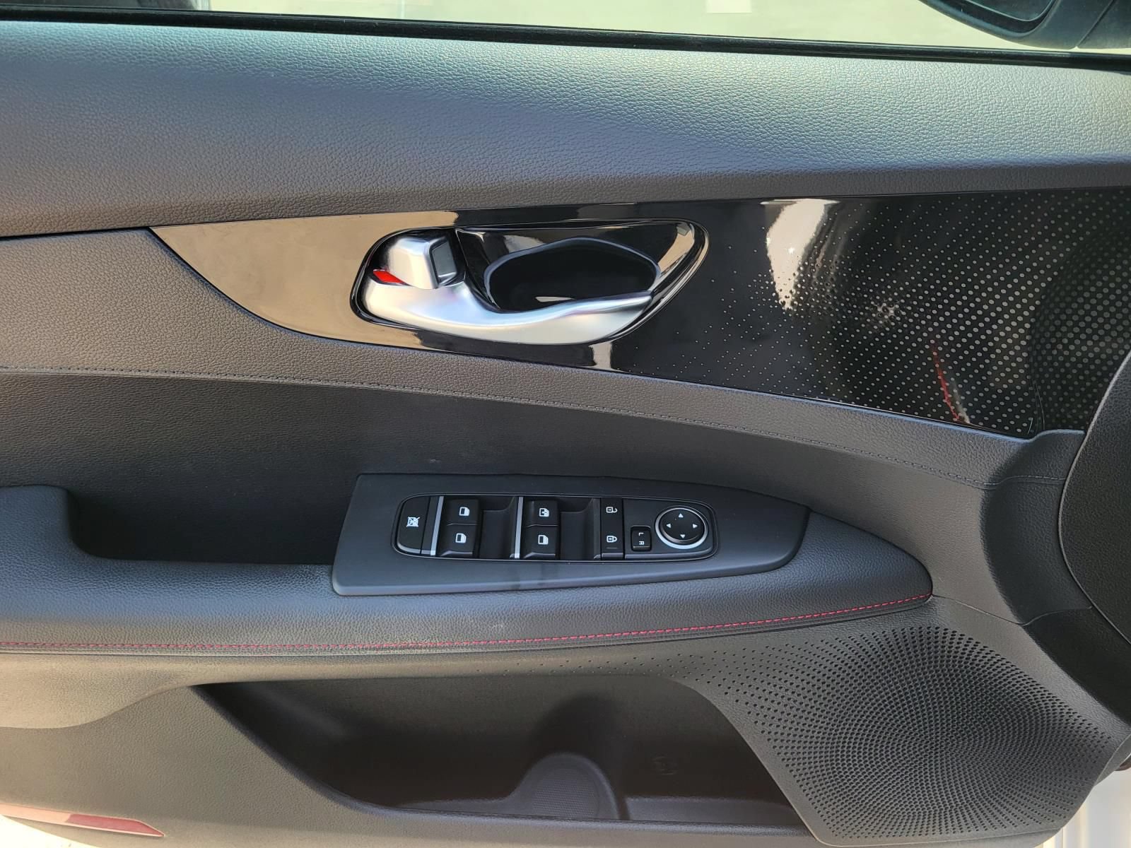 Used 2023 Kia Forte GT FWD image 19