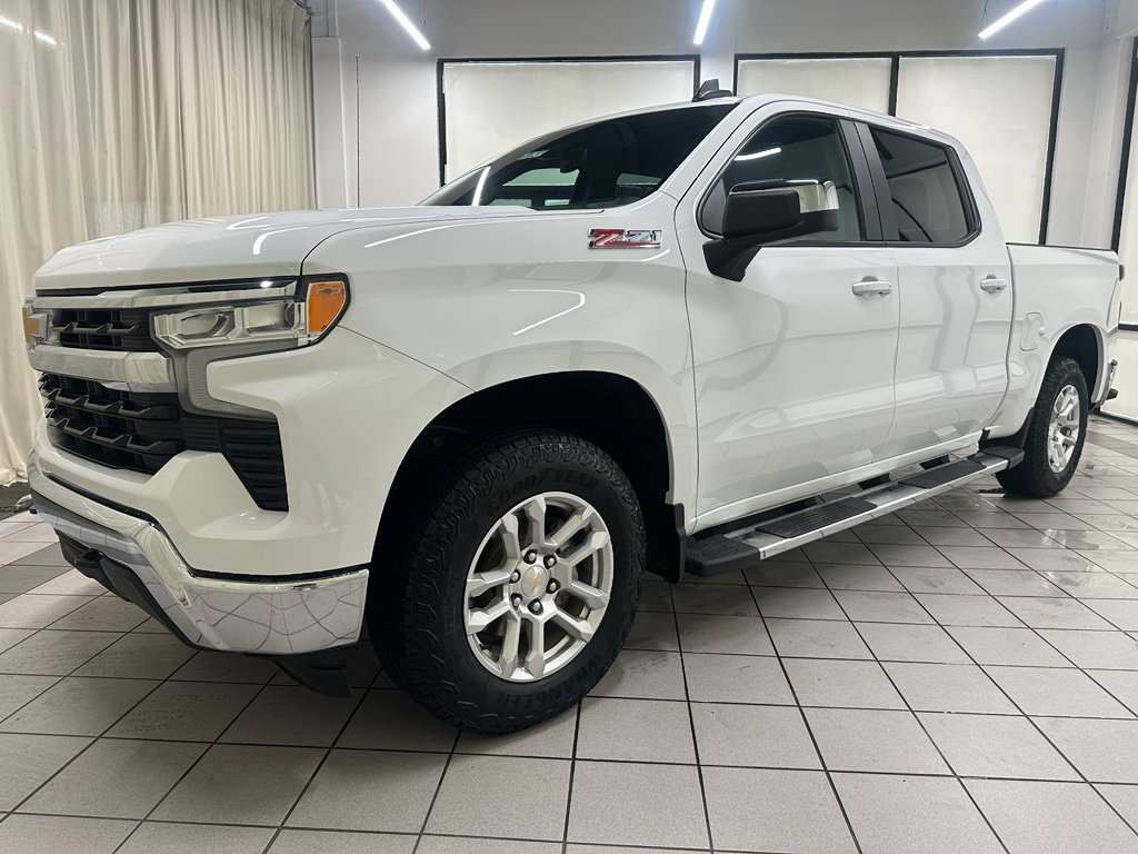 Used 2025 Chevrolet Silverado 1500 LT image 14