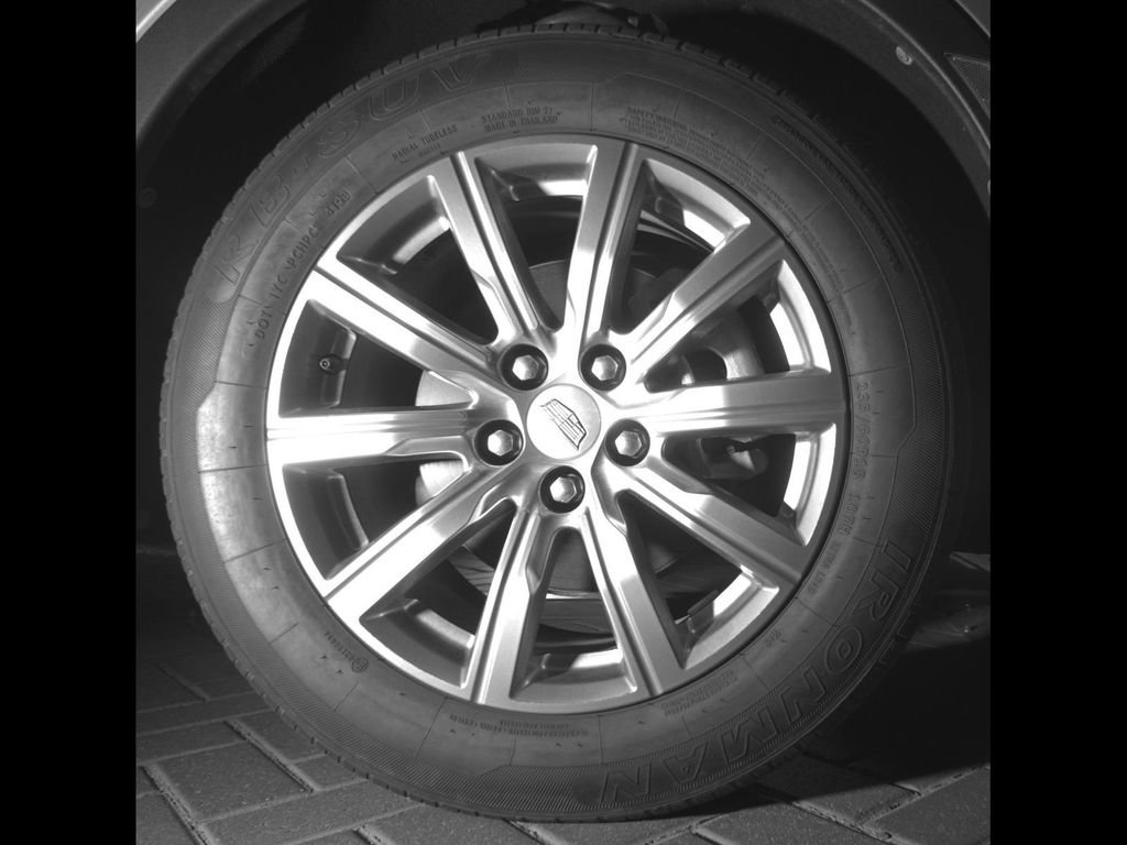Used 2020 Cadillac XT4 Premium Luxury FWD image 9