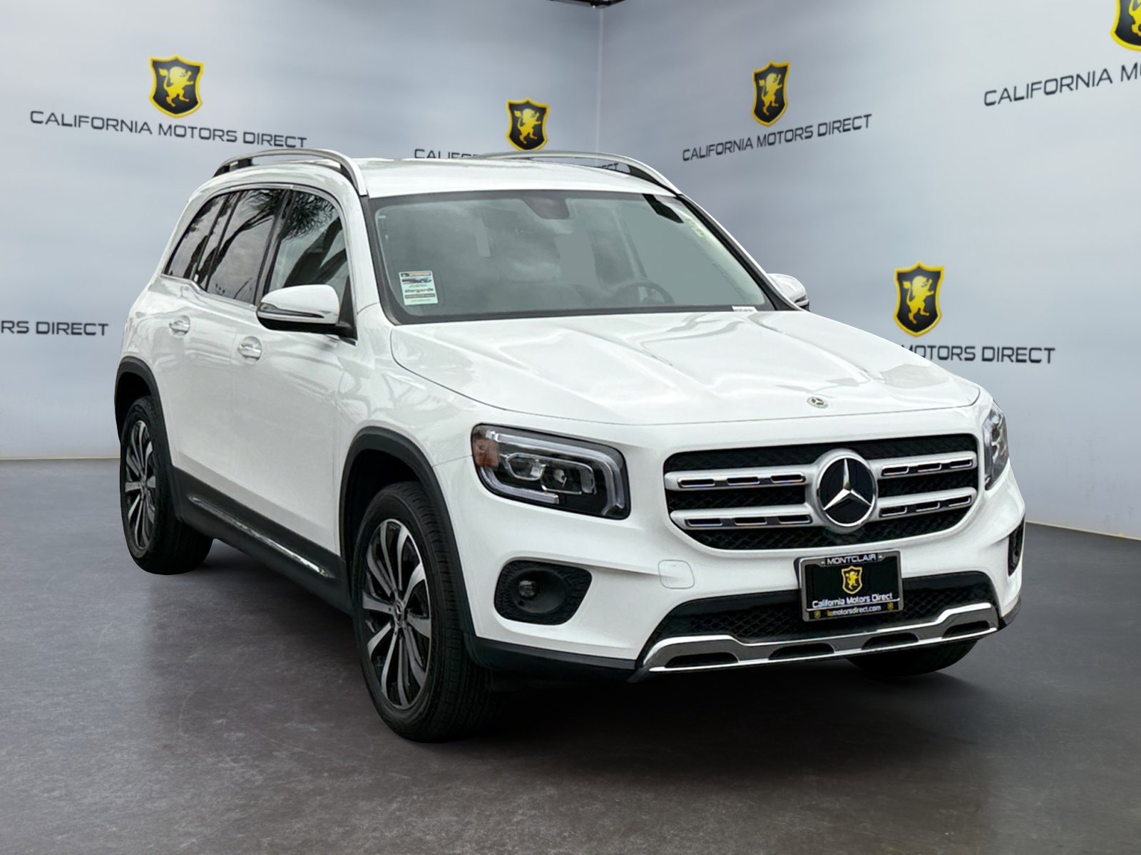 Used 2022 Mercedes-Benz GLB 250 w/ Premium Package Lite image 7