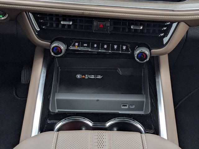 New 2026 Chevrolet Tahoe High Country AWD/4WD image 24