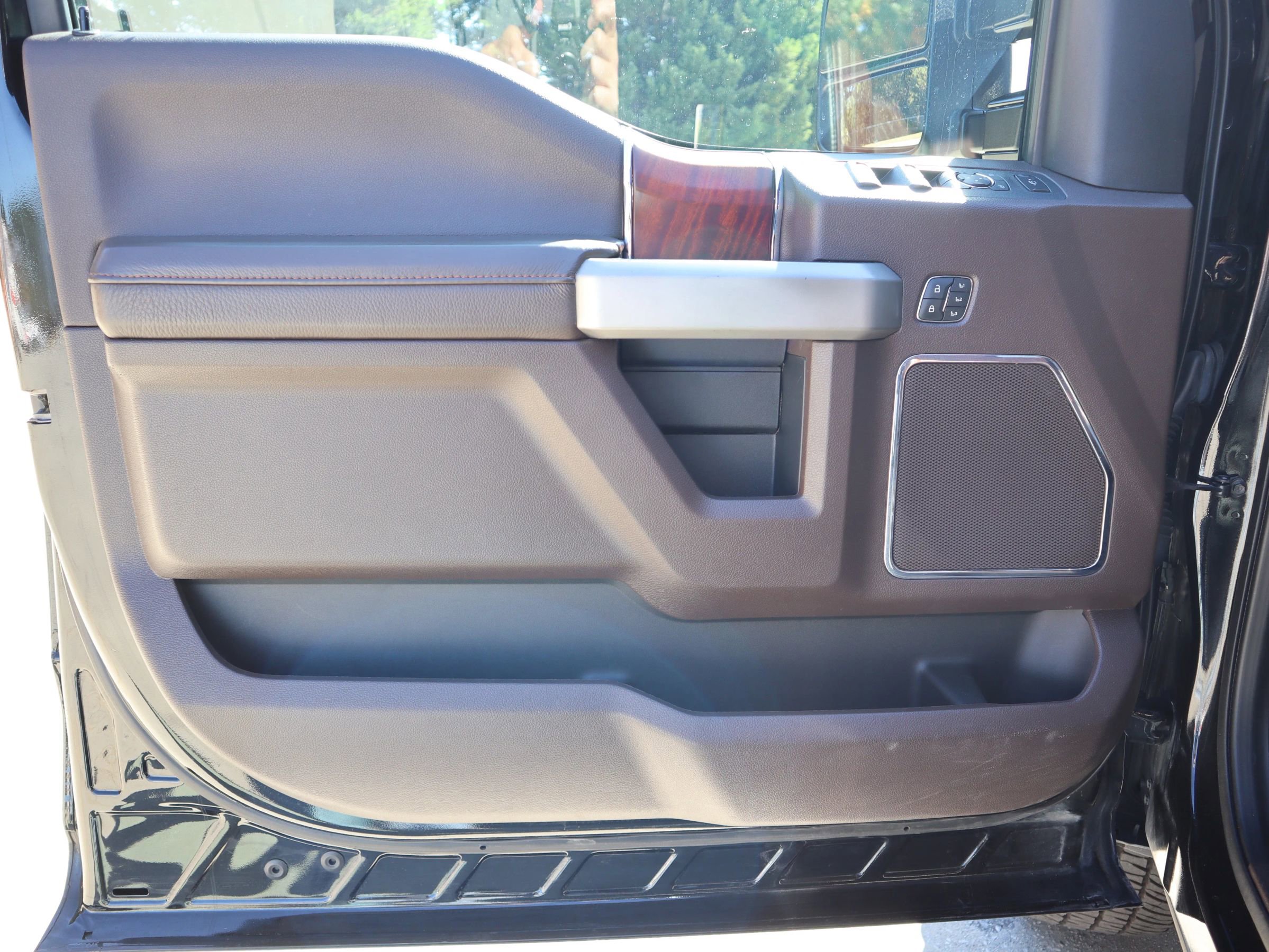 Used 2021 Ford F350 King Ranch w/ King Ranch Ultimate Package image 28