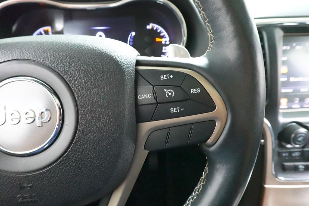 Used 2016 Jeep Grand Cherokee Limited AWD/4WD image 15