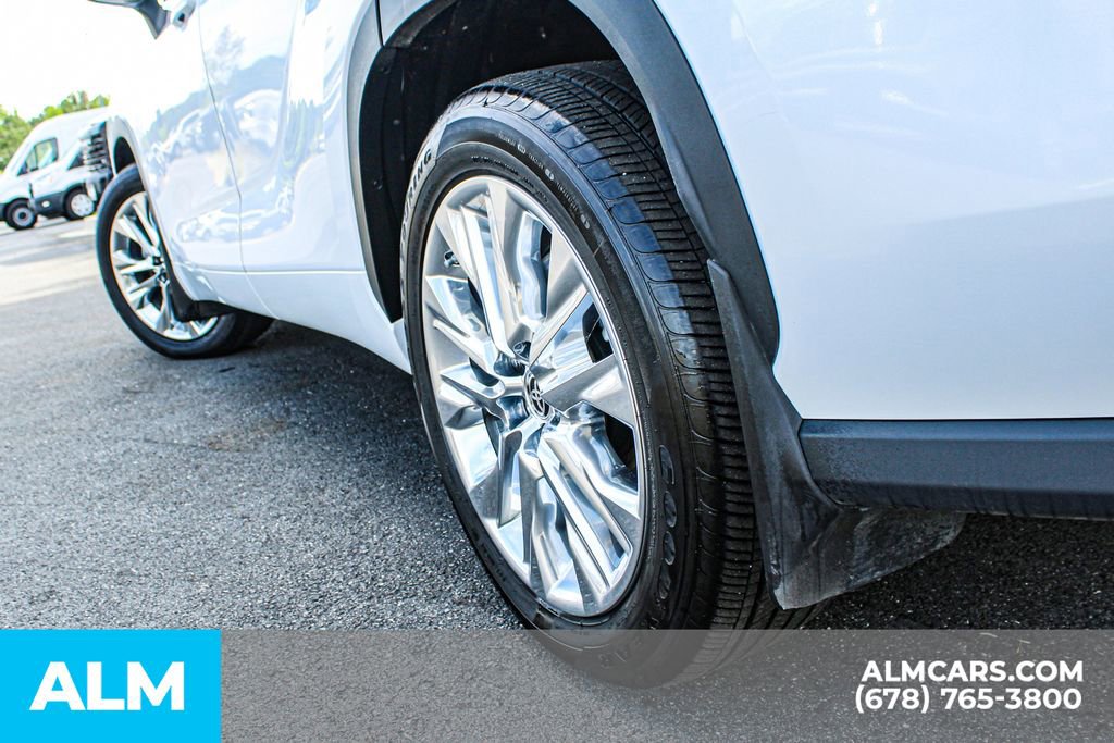 Used 2024 Toyota Highlander Limited image 15