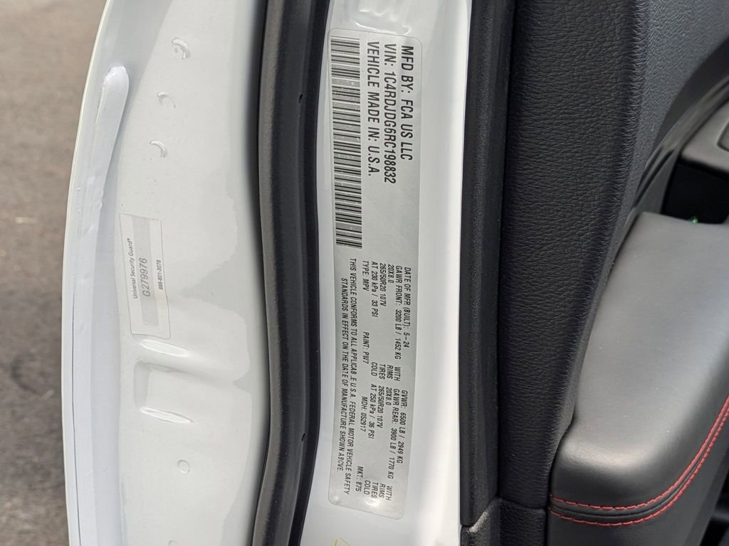 Used 2024 Dodge Durango GT image 39