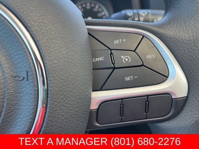 Used 2023 Jeep Renegade Latitude w/ Sun/Sound Group AWD/4WD image 25