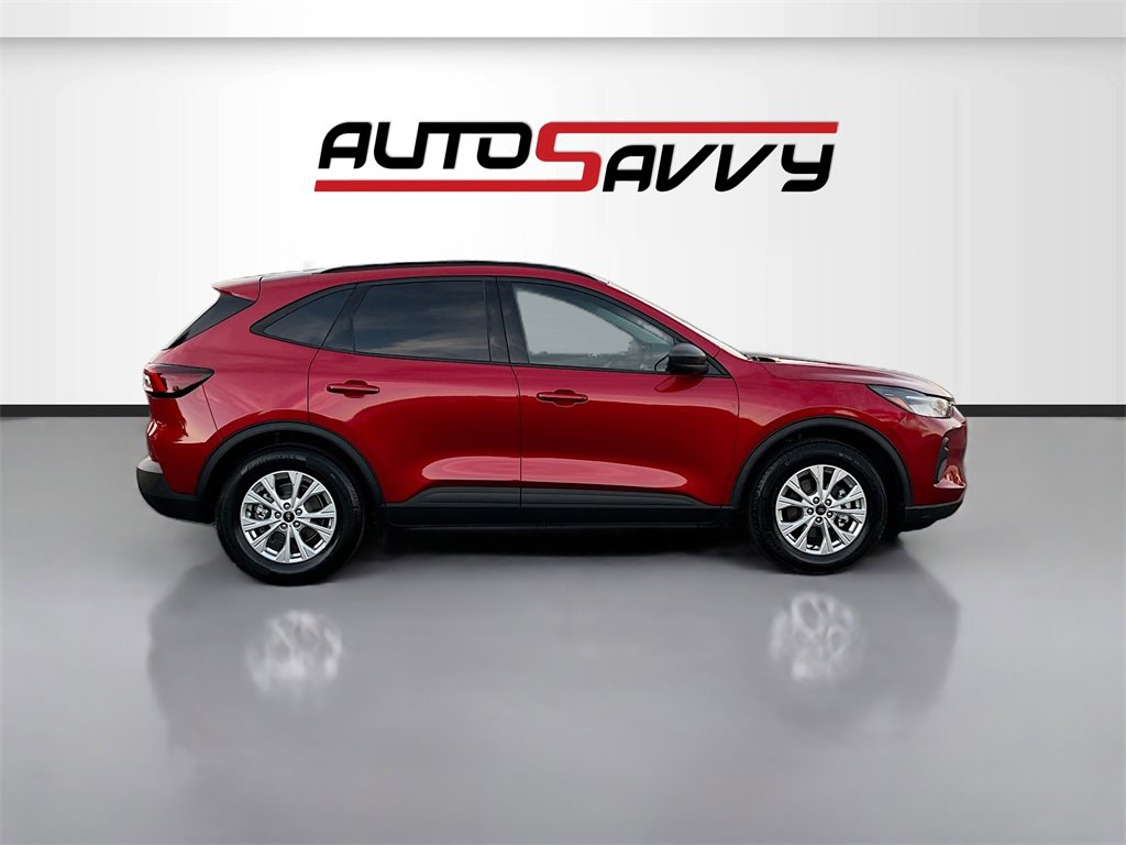 Used 2025 Ford Escape Active image 8