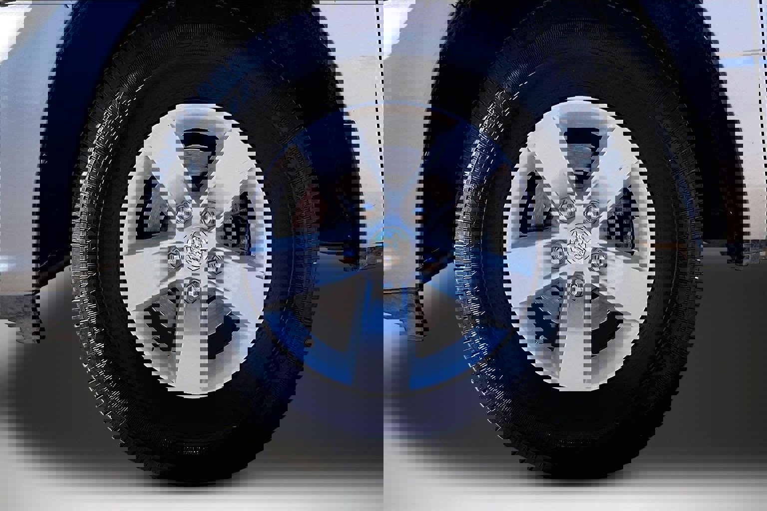 Used 2018 RAM 1500 Express RWD image 35