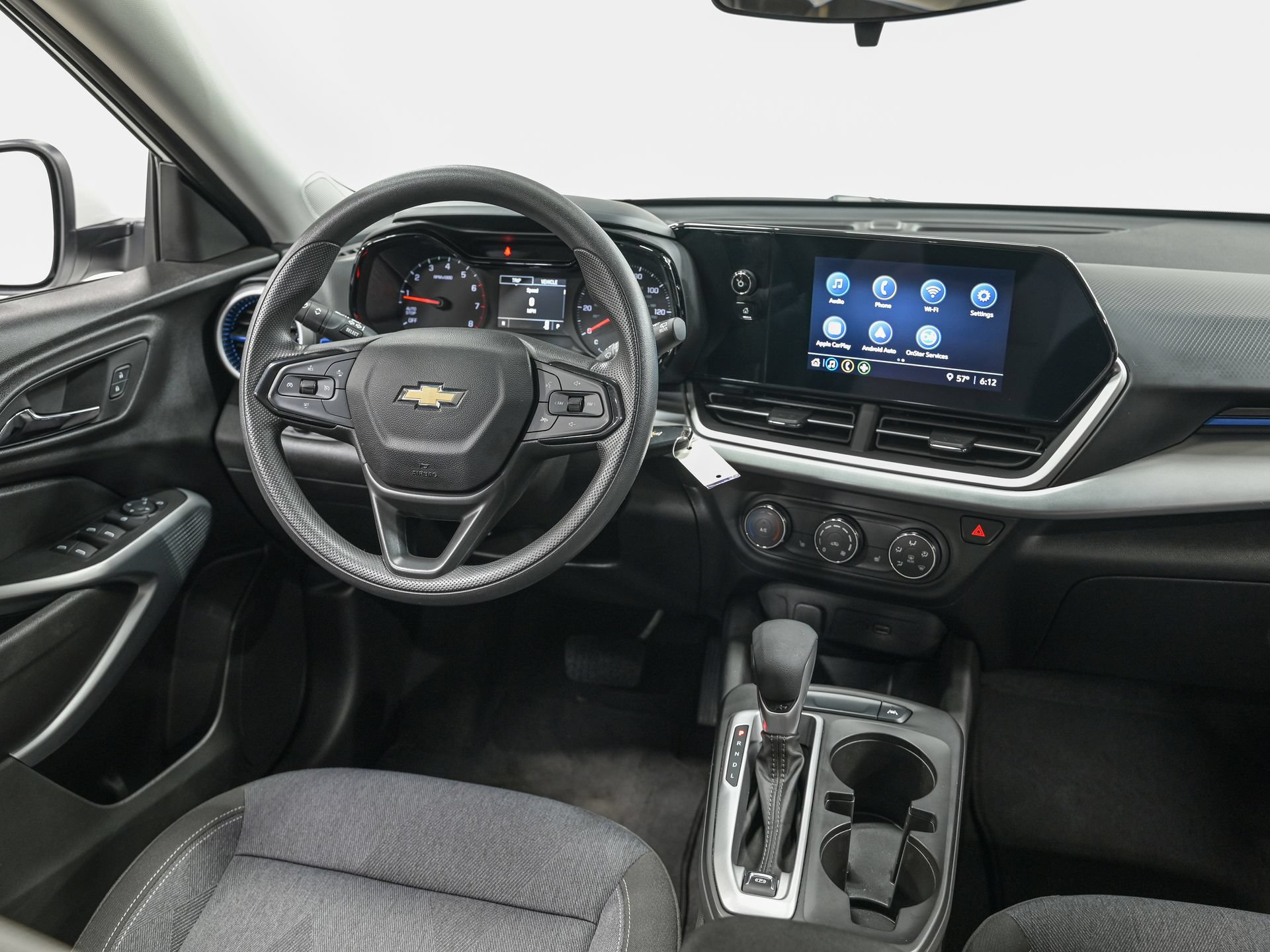 Used 2026 Chevrolet Trax LS w/ LS Convenience Package FWD image 27