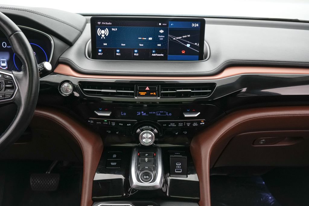 Used 2023 Acura MDX SH-AWD w/ Technology Package image 16