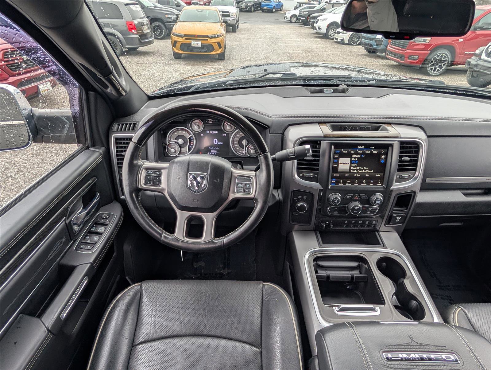 Used 2018 RAM 3500 Laramie Longhorn image 17