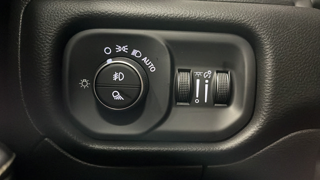 New 2027 RAM 1500 Laramie w/ Night Edition AWD/4WD image 33