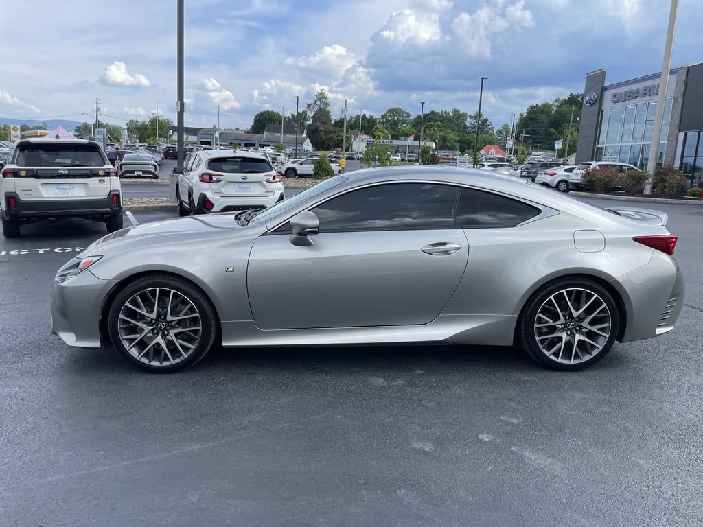 Used 2016 Lexus RC 200t RWD image 3