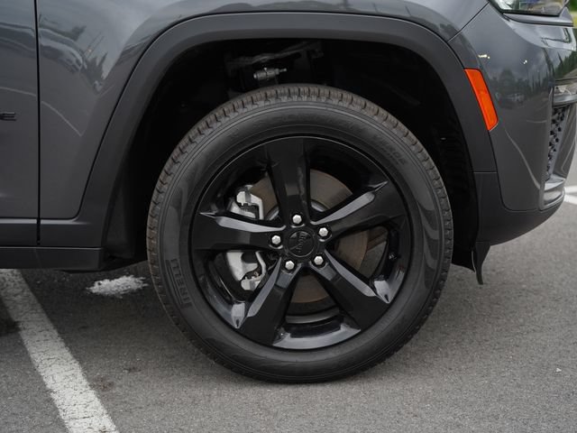 New 2026 Jeep Grand Cherokee L Limited w/ Limited Altitude Package AWD/4WD image 45